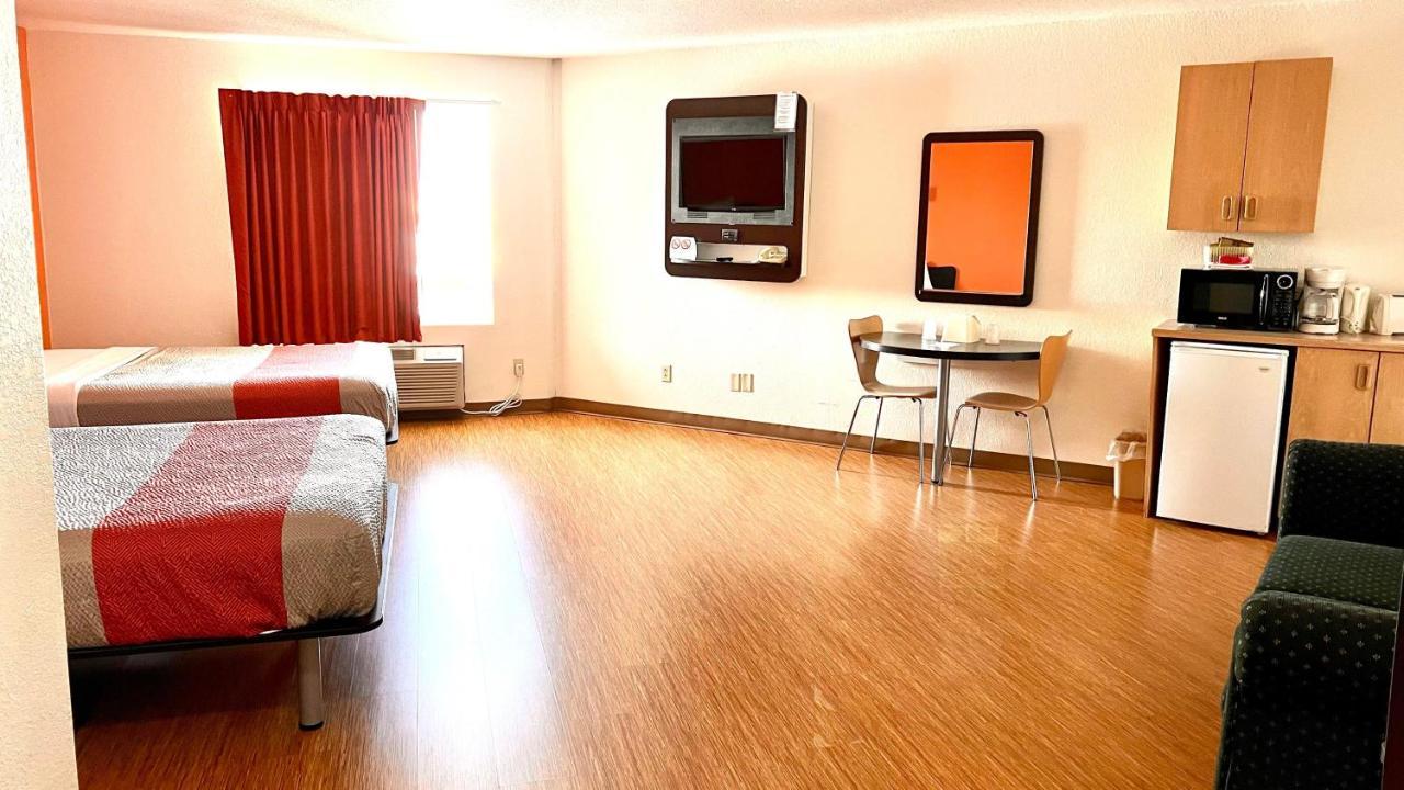 Motel 6-Regina, Sk Eksteriør bilde