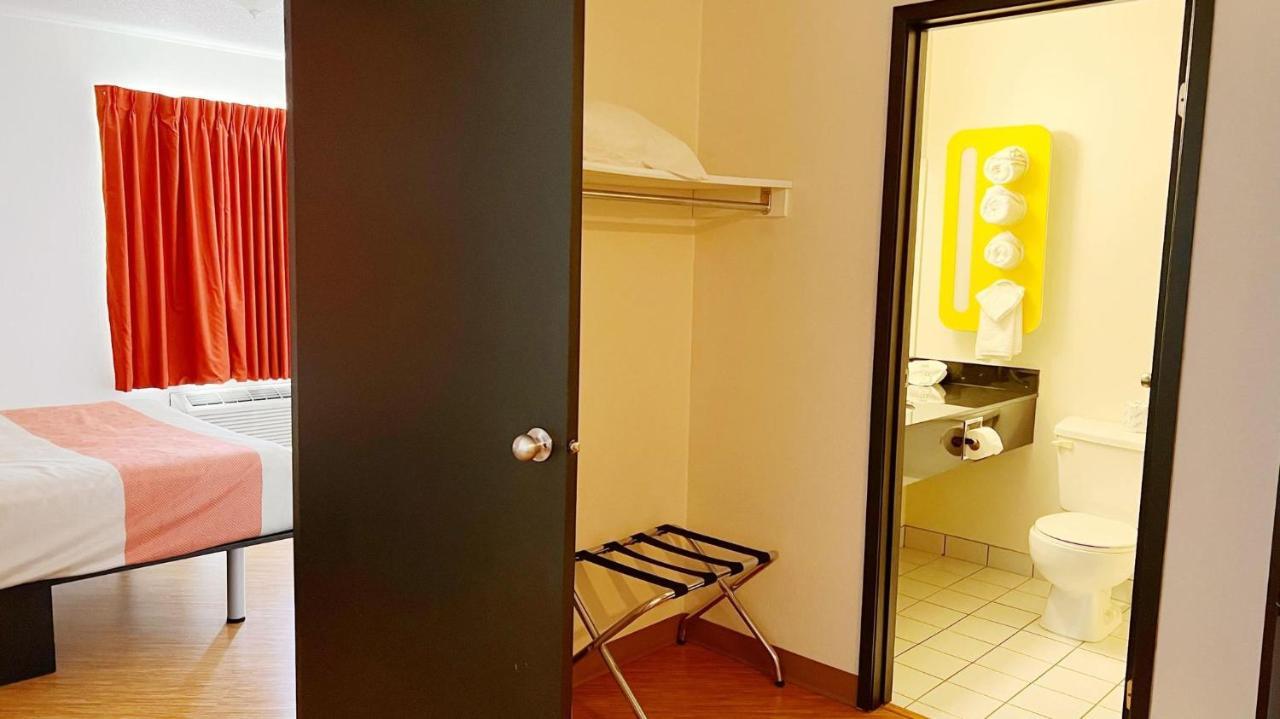 Motel 6-Regina, Sk Eksteriør bilde