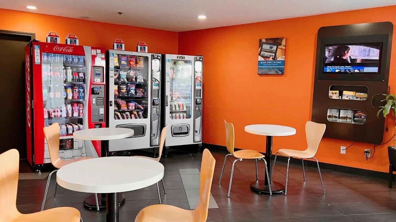 Motel 6-Regina, Sk Eksteriør bilde
